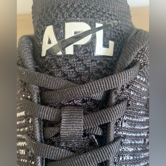 APL Women’s TechLoom Pro
White/Heather Gray/Black Melange - Picture 9 of 10